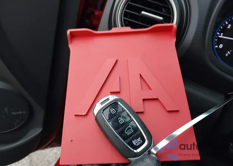 2020 Hyundai Kona Sel Plus from USA, damaged, VIN KM8K6CAA9LU440761